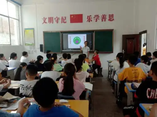 实验小学开展预防毒品系列教育