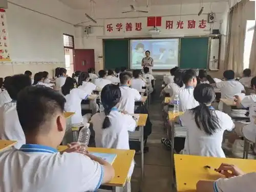 安全重于泰山防患必于未然新余六中开展开学安全第一课活动