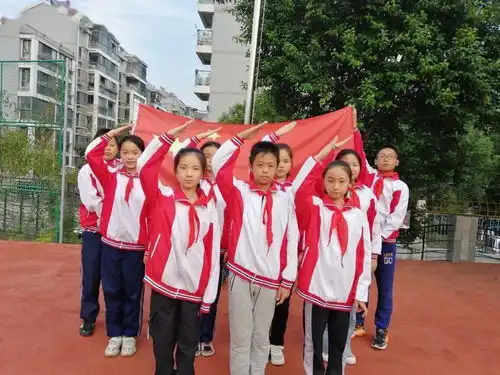 星星火炬看,巢湖市少先队员们花式告白祖国
