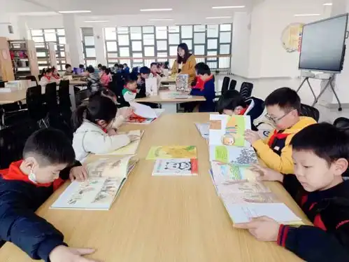 合肥市师范附属第四小学南校区书香润泽童年悦读陪伴成长