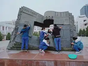 详细页面