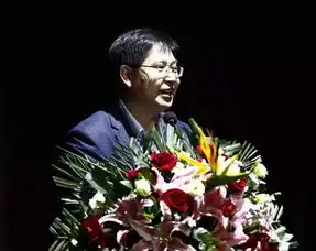 看黑板聚焦乡村振兴畅谈智慧社会建设2019渤海论坛圆满落幕