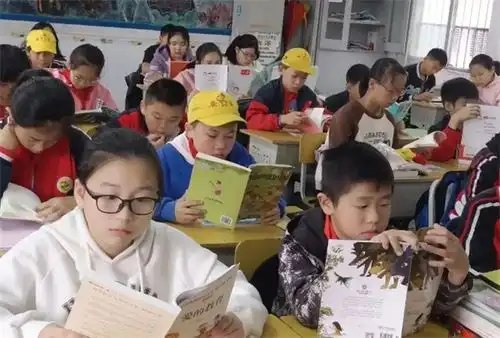 资源县让阅读成为习惯,让书香飘满校园