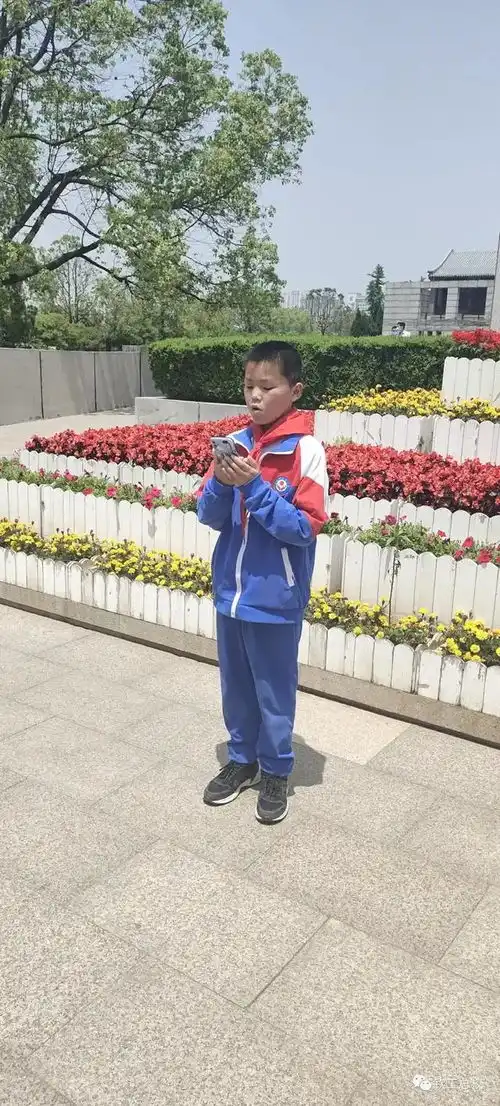 钦工镇开展中小学学生学党史寻访红色足迹教育实践活动