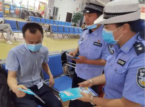 交警部门深入辖区客运企业开展安全生产月主题教育活动