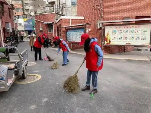 青春心向党志愿新征程丨全市学校共青团少先队组织积极开展学雷锋志愿服务月活动