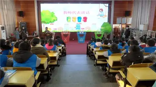 新洲快讯校园小剧场开演让垃圾分类走进孩子心里
