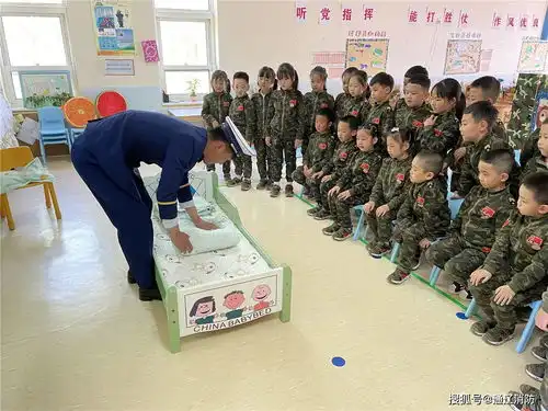 萌娃体验式学习消防常识记心间