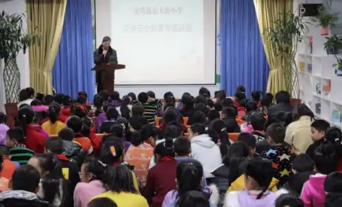金塔县东大街小学开展交通安全知识宣传教育活动