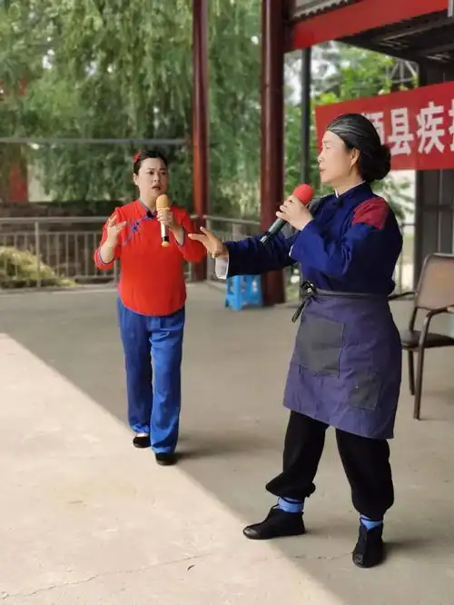 临颍县疾控中心健康巡讲进乡村,科普知识入人心