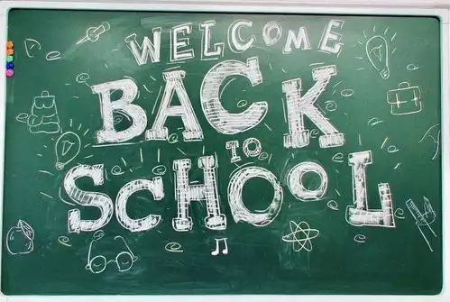 开学第一天,慈溪这所小学的黑板报刷屏了