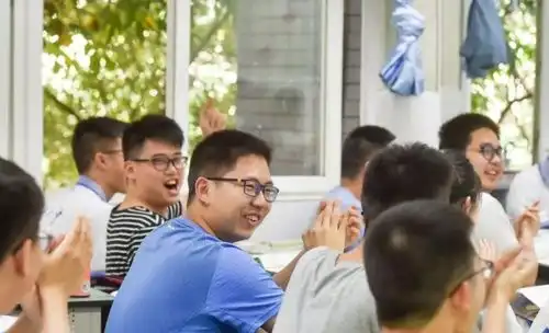 高考前一天该做什么,才不会影响考试发挥,班主任给出答案