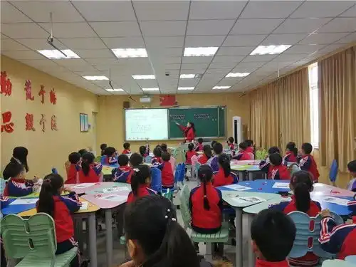 李沧教育带您全景看校园之青岛虎山路小学